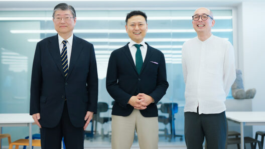 Jビューティ、企業はどう連携する？　経産省×化粧品業界×メディアが鼎談、「競争と協調」を考える - WWDJAPAN ‐ 最新ファッション＆ビューティニュース情報